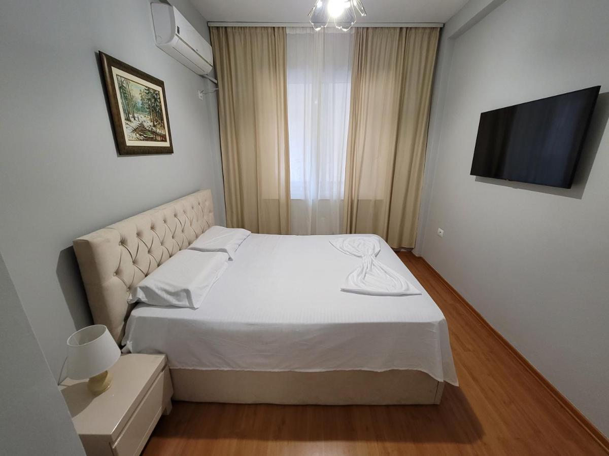 Heart Of Tirana Appartement Buitenkant foto