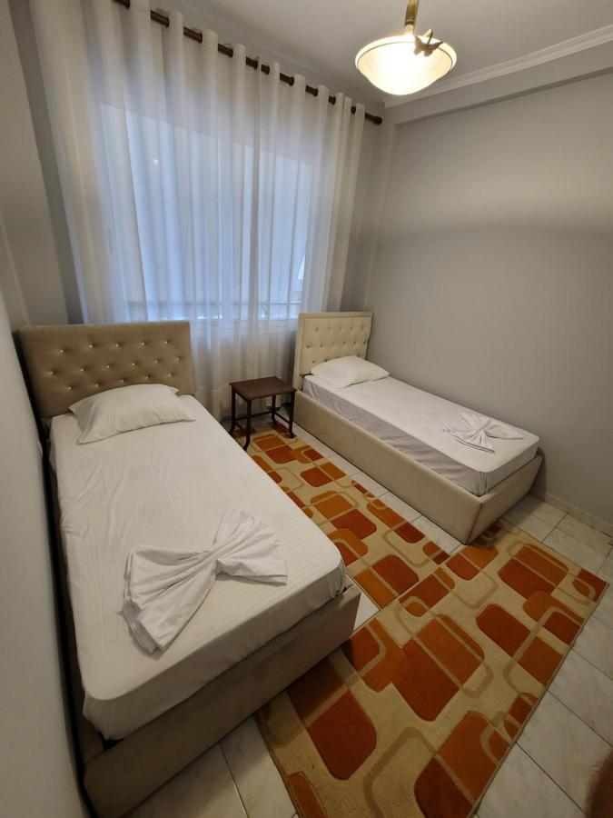 Heart Of Tirana Appartement Buitenkant foto